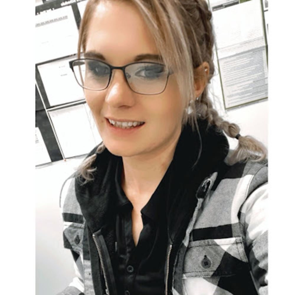 Meet your Posher, Nikki
